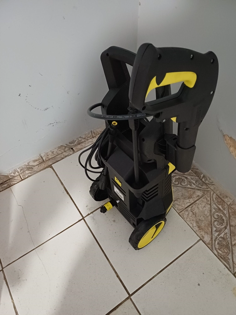 Lavadora de Alta Pressão Karcher K4 New Motor 1700w 1885psi